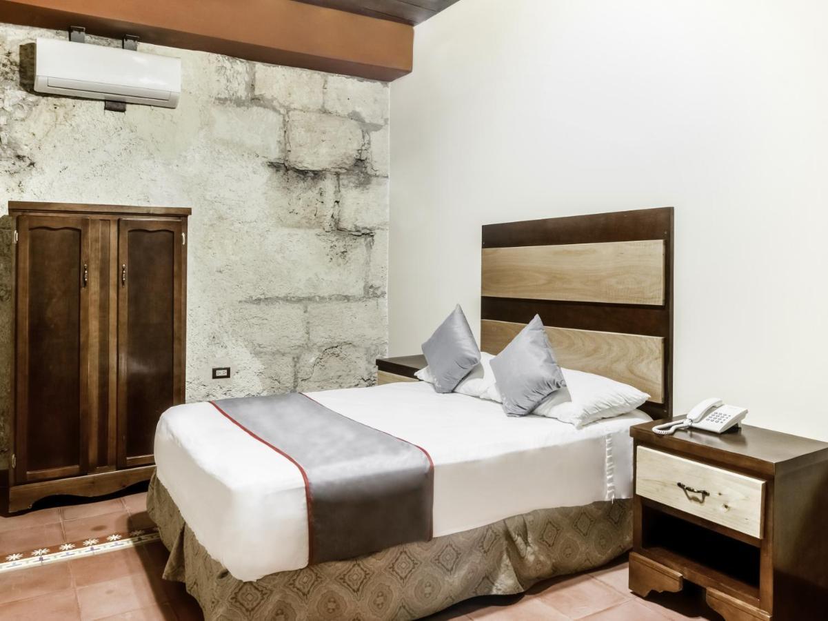 Hotel Zapata Plaza & Hotel 3*
